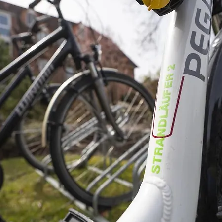 With 2 Bedrooms 蒂门多弗施特兰德