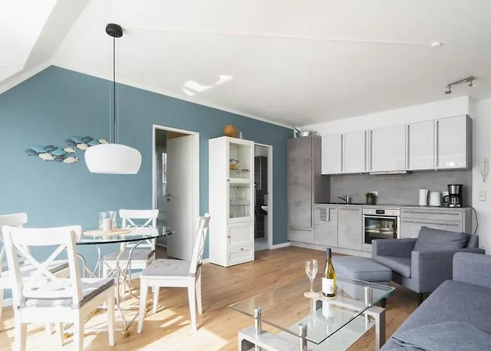 With 2 Bedrooms * 蒂门多弗施特兰德